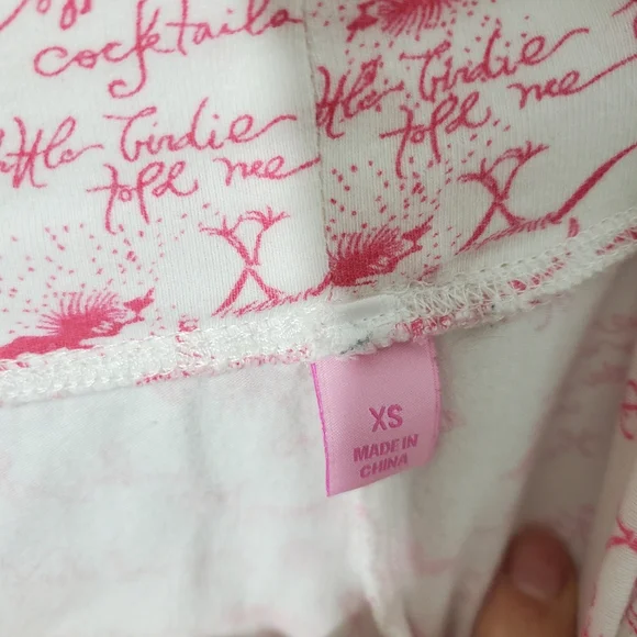 Lilly Pulitzer "A Little Birdie Told Me..." pajama set - Picture 10 of 13